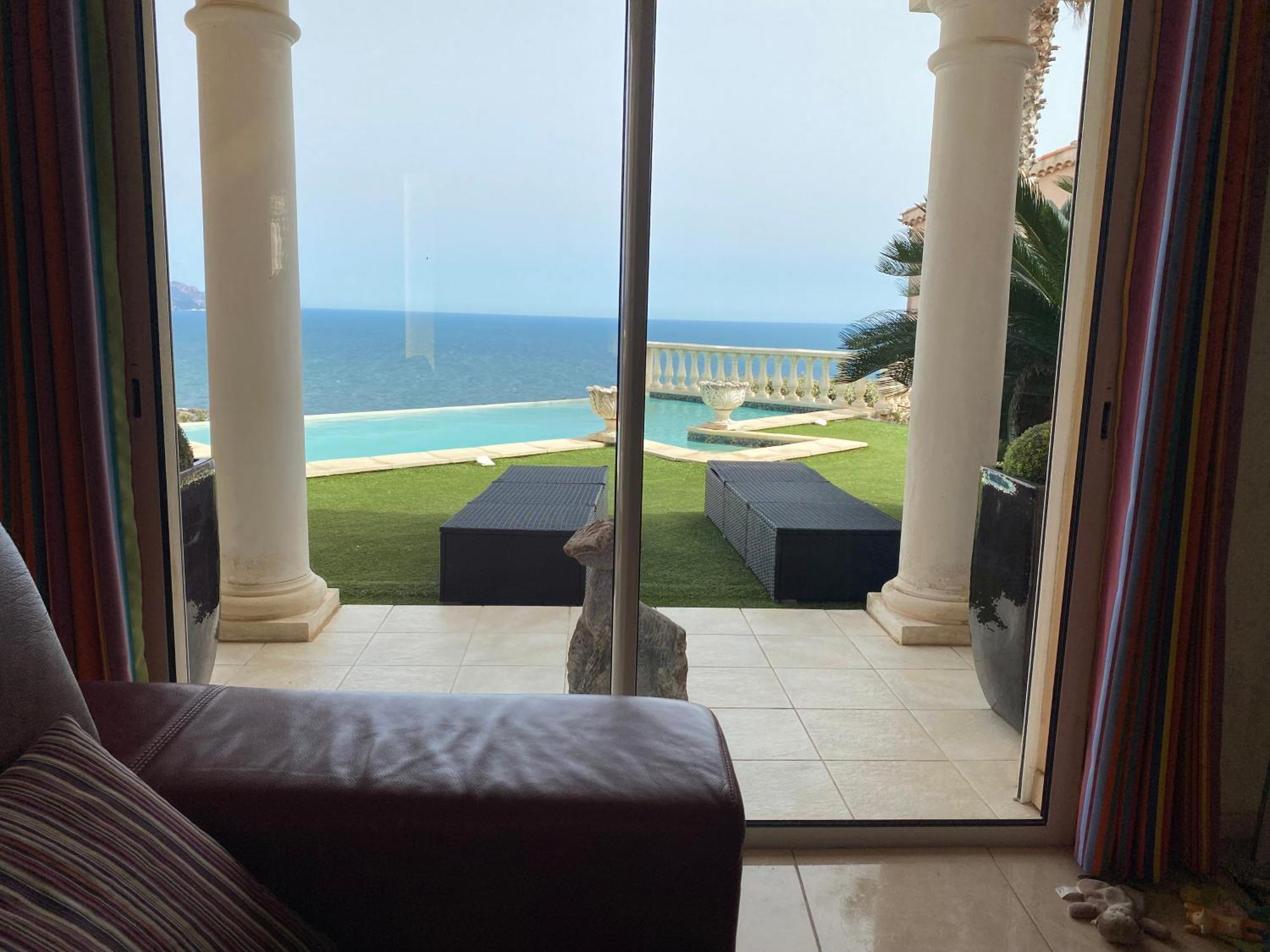 Villa Goonie เลอิสซ็องเบรอ ภายนอก รูปภาพ