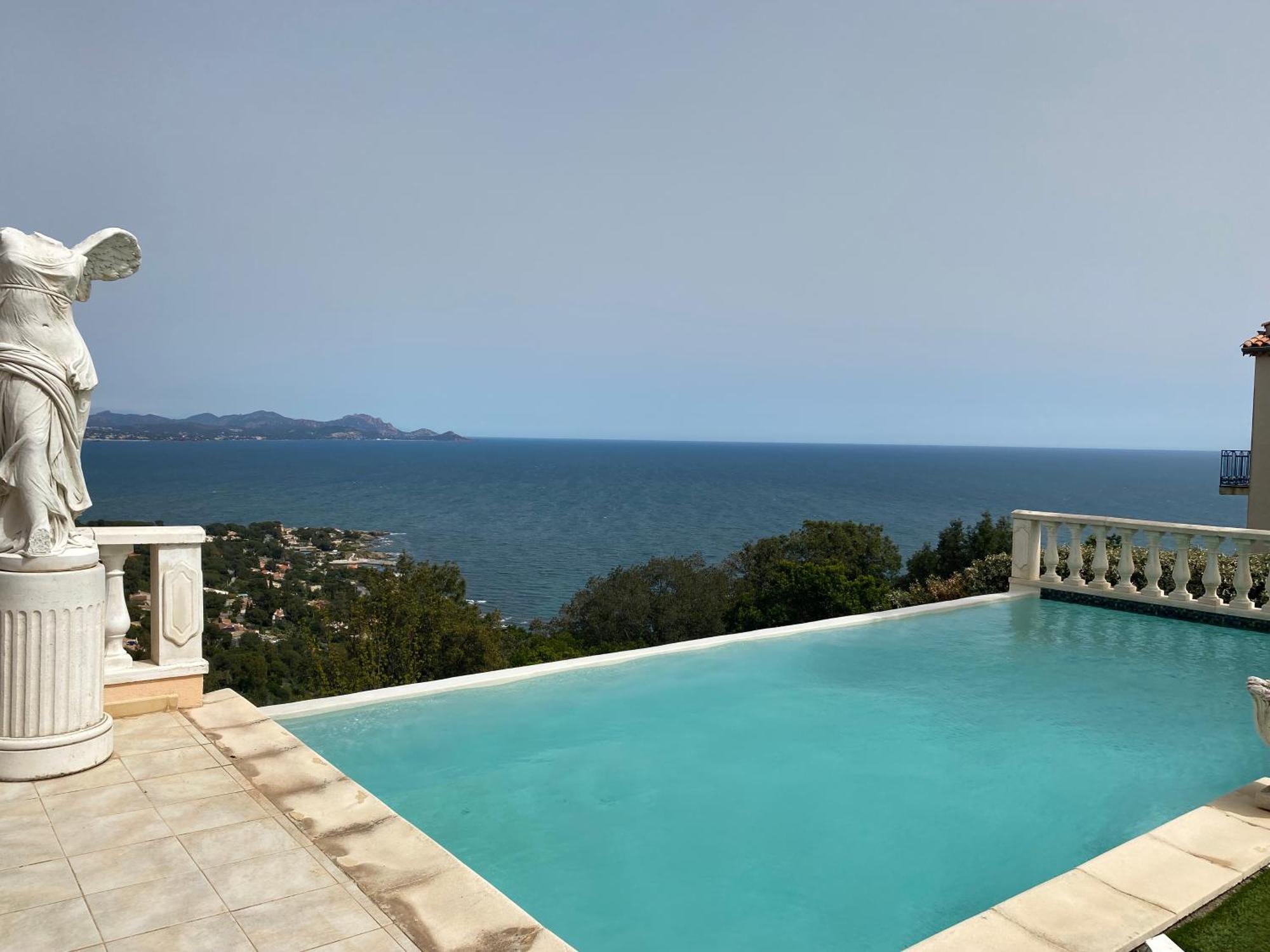 Villa Goonie เลอิสซ็องเบรอ ภายนอก รูปภาพ