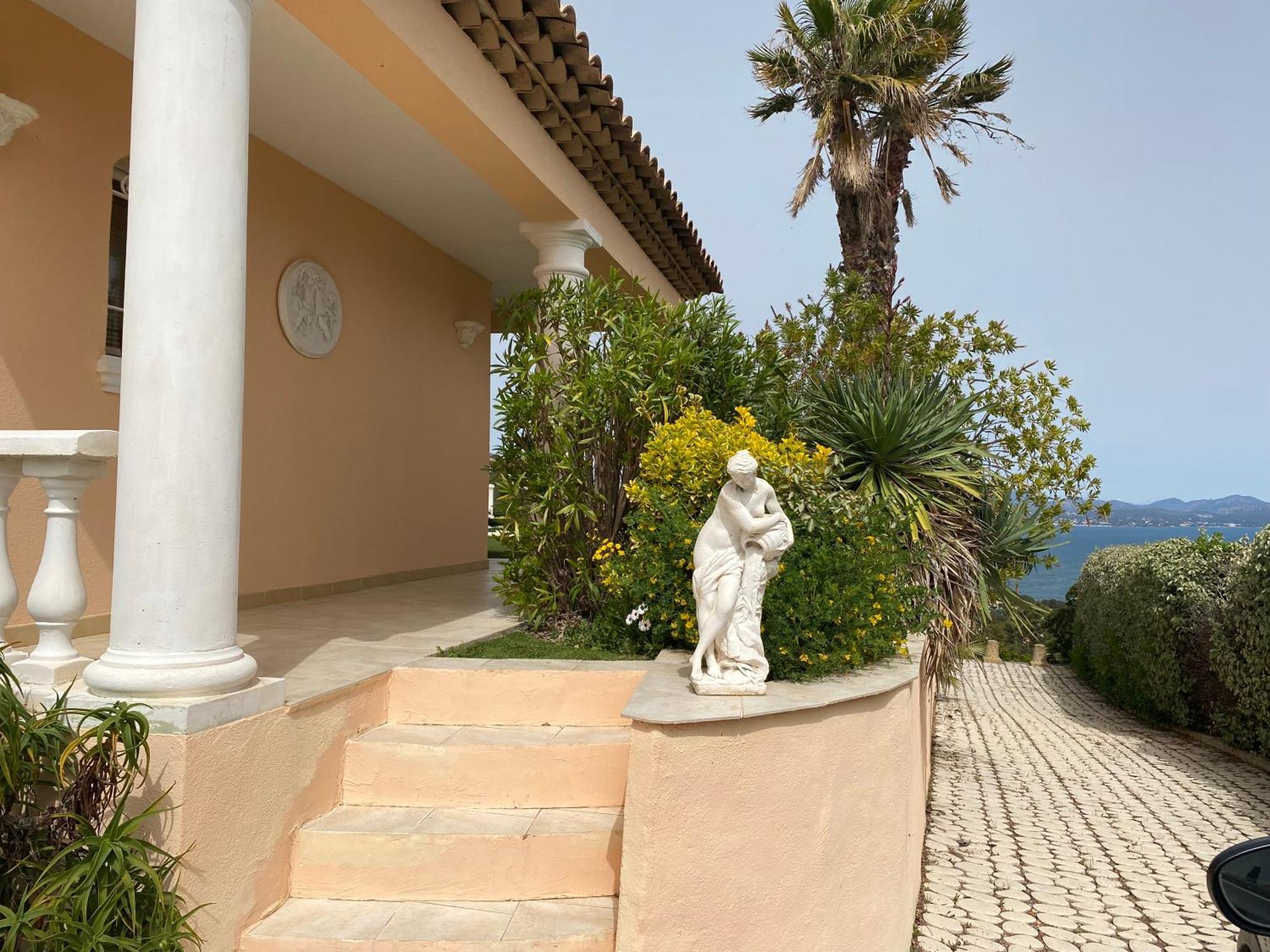 Villa Goonie เลอิสซ็องเบรอ ภายนอก รูปภาพ